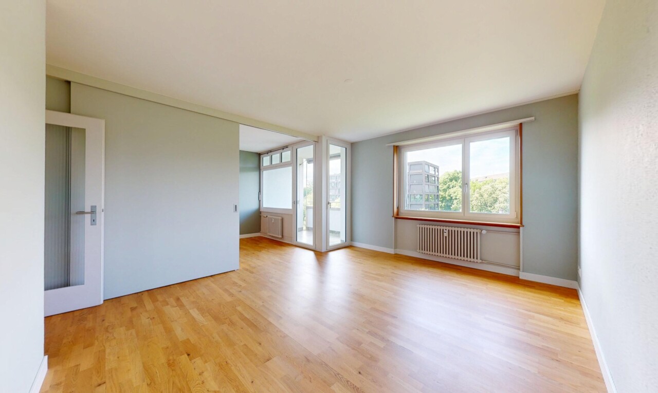 Modern renovierte 3.5-Zimmer-Wohnung mit Weitblick ins Grüne in Basel - 0