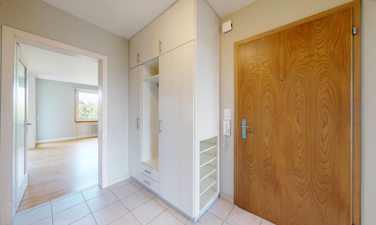 Modern renovierte 3.5-Zimmer-Wohnung mit Weitblick ins Grüne in Basel - 9