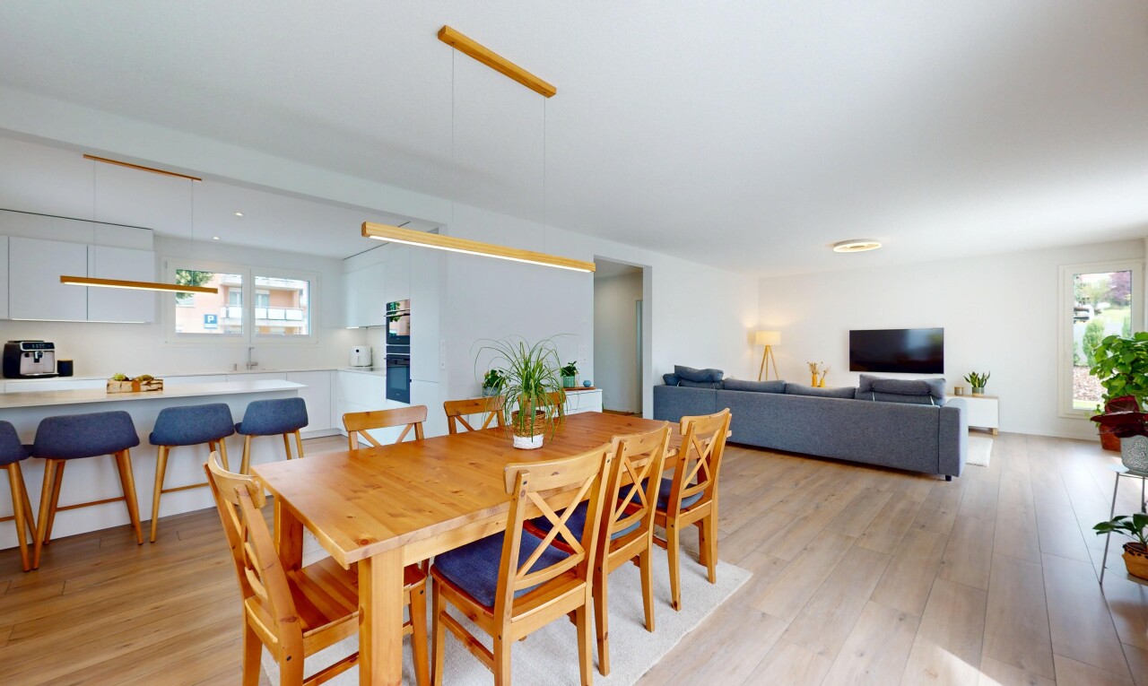 MODERNE VILLA MIT HOCHWERTIGER AUSSTATTUNG, FAMILIENQUARTIER UND GRÜNE - 1