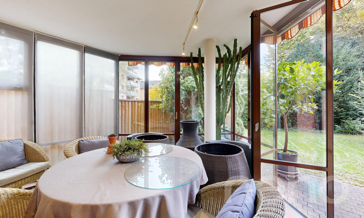 Gartenwohnung mit Wintergarten und Bastelraum an zentraler Lage - 1