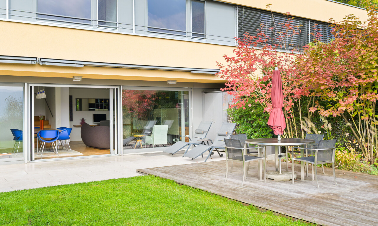 Exklusive Doppelhaushälfte mit Garten und Weitblick in Reinach - 2