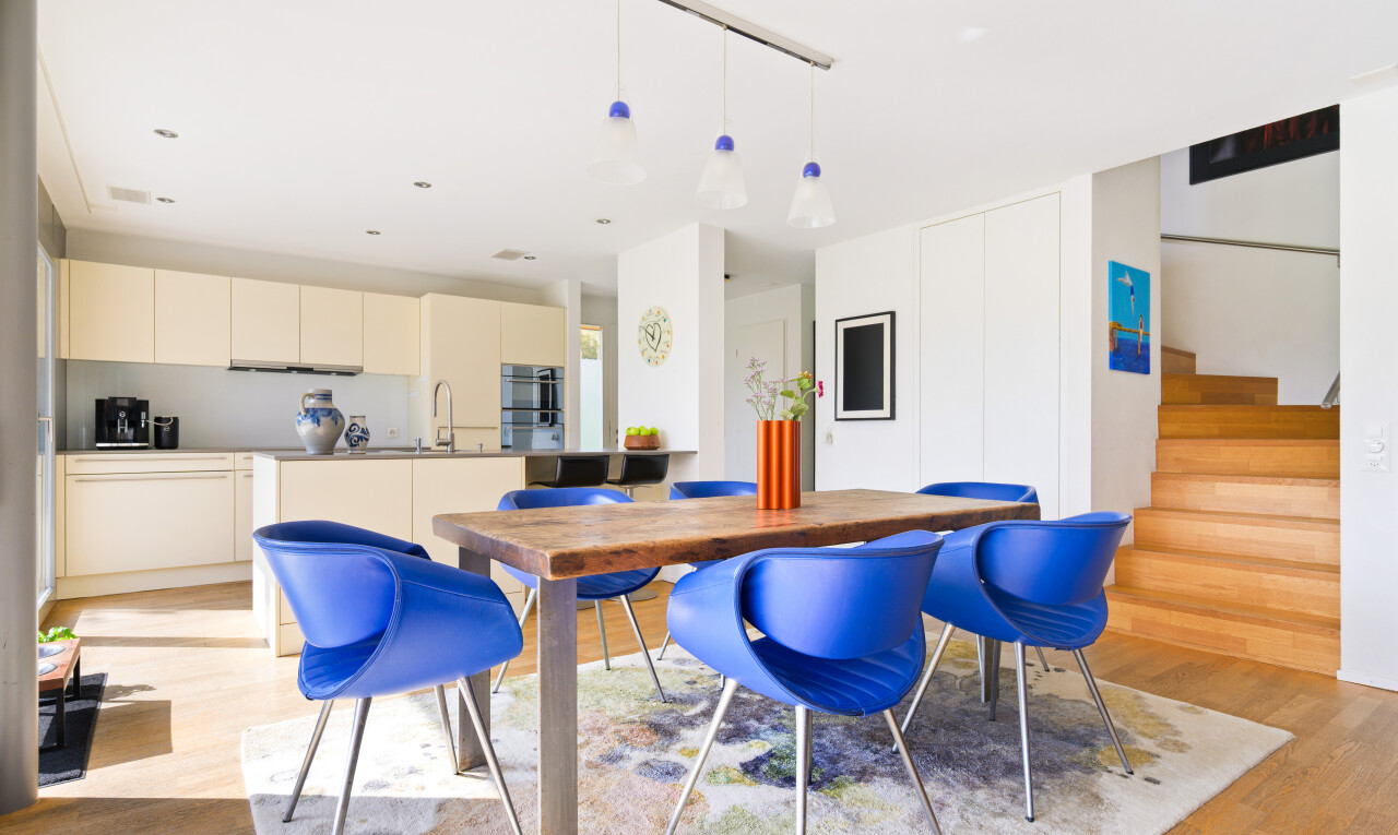 Exklusive Doppelhaushälfte mit Garten und Weitblick in Reinach - 7