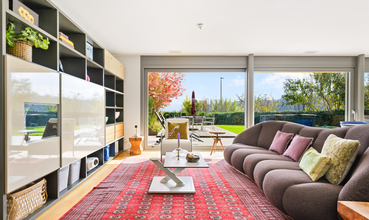 Exklusive Doppelhaushälfte mit Garten und Weitblick in Reinach - 9