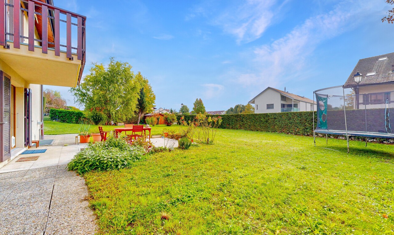 Appartement avec jardin in à Chavannes-des-Bois - 1