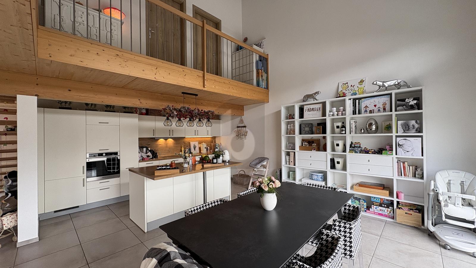 DANS UN QUARTIER RÉSIDENTIEL AU CALME - 0