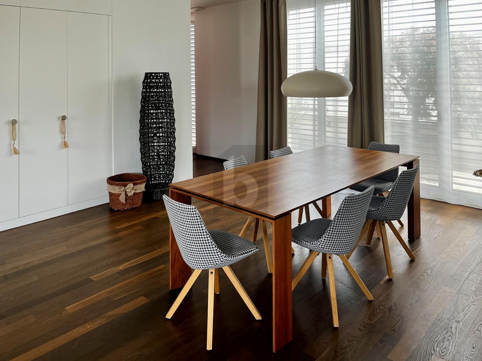 GROSSZÜGIGE UND SONNIGE TERRASSE - 2