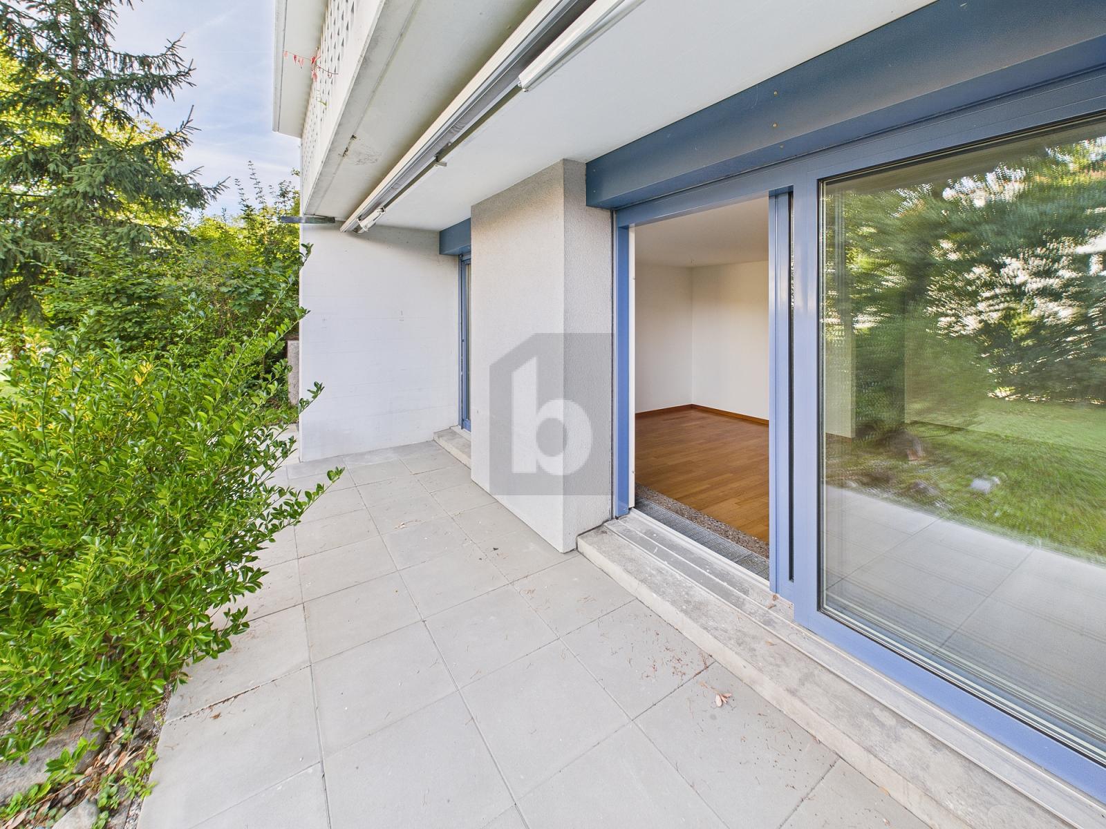 HELL MIT NEUER KÜCHE UND EIGENEM GARTENSITZPLATZ - 1