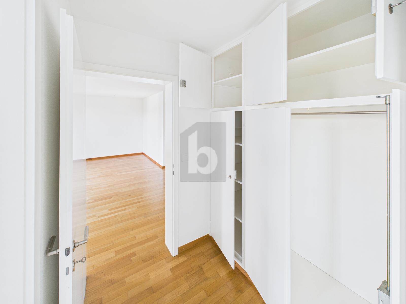 HELL MIT NEUER KÜCHE UND EIGENEM GARTENSITZPLATZ - 4