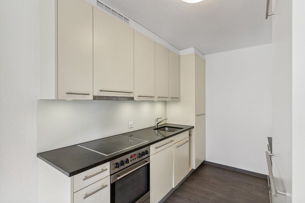 Charmante 3.5-Zi.-Wohnung mit Balkon in zentraler Lage Rubigen - 1