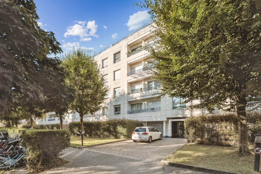 Garage à louer à Petit-Lancy - 1