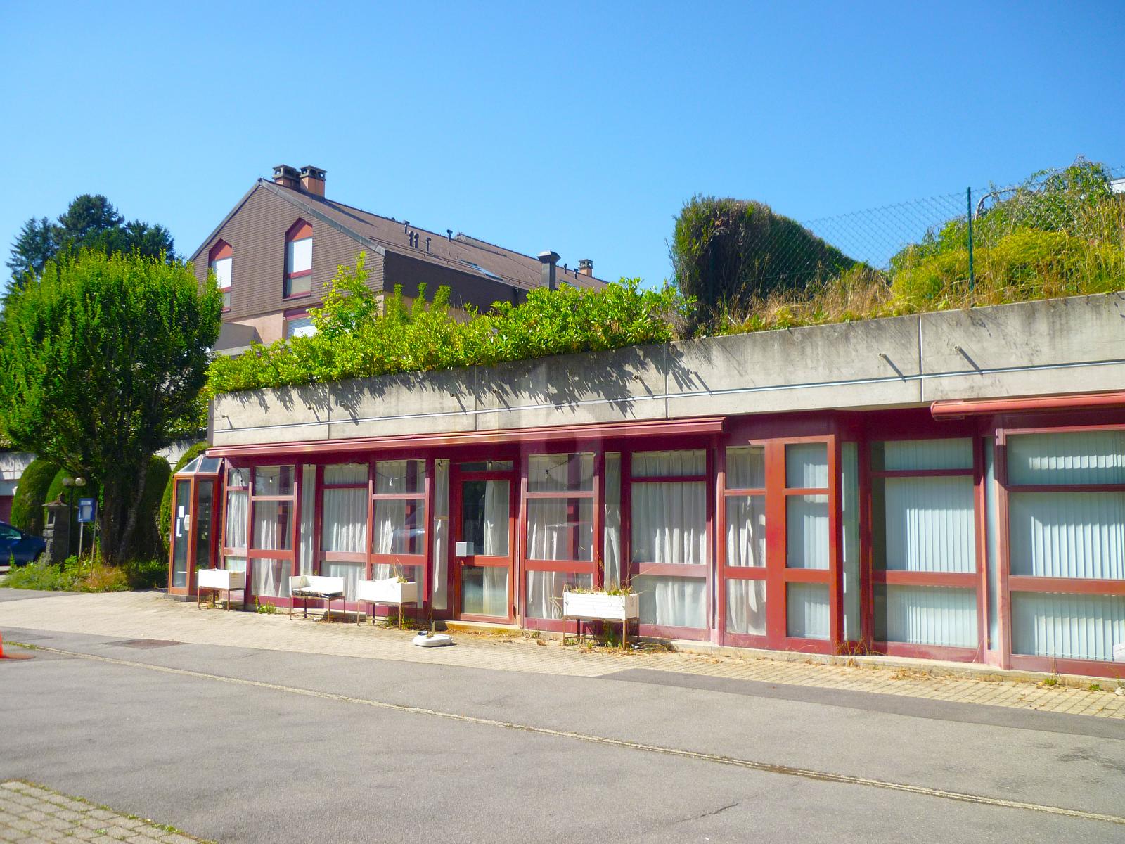 RESTAURANT SANS PAS-DE-PORTE - 1