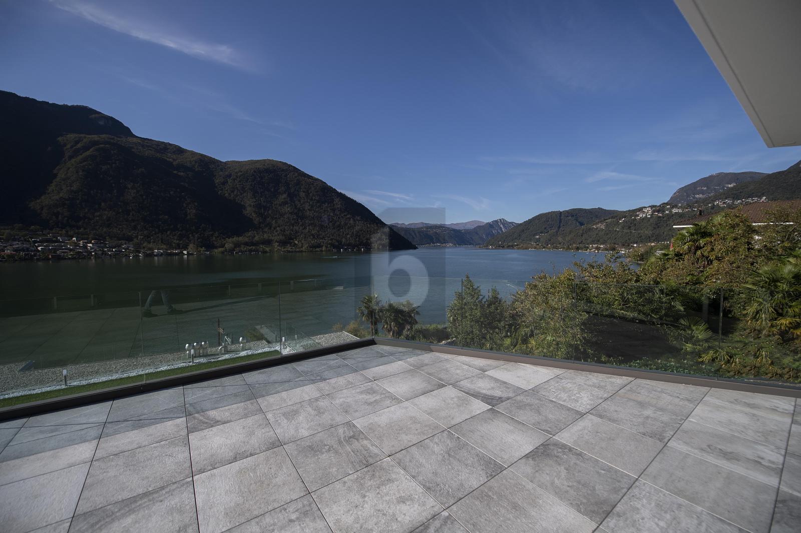 SPAZIOSO CON GIARDINO E VISTA - 0