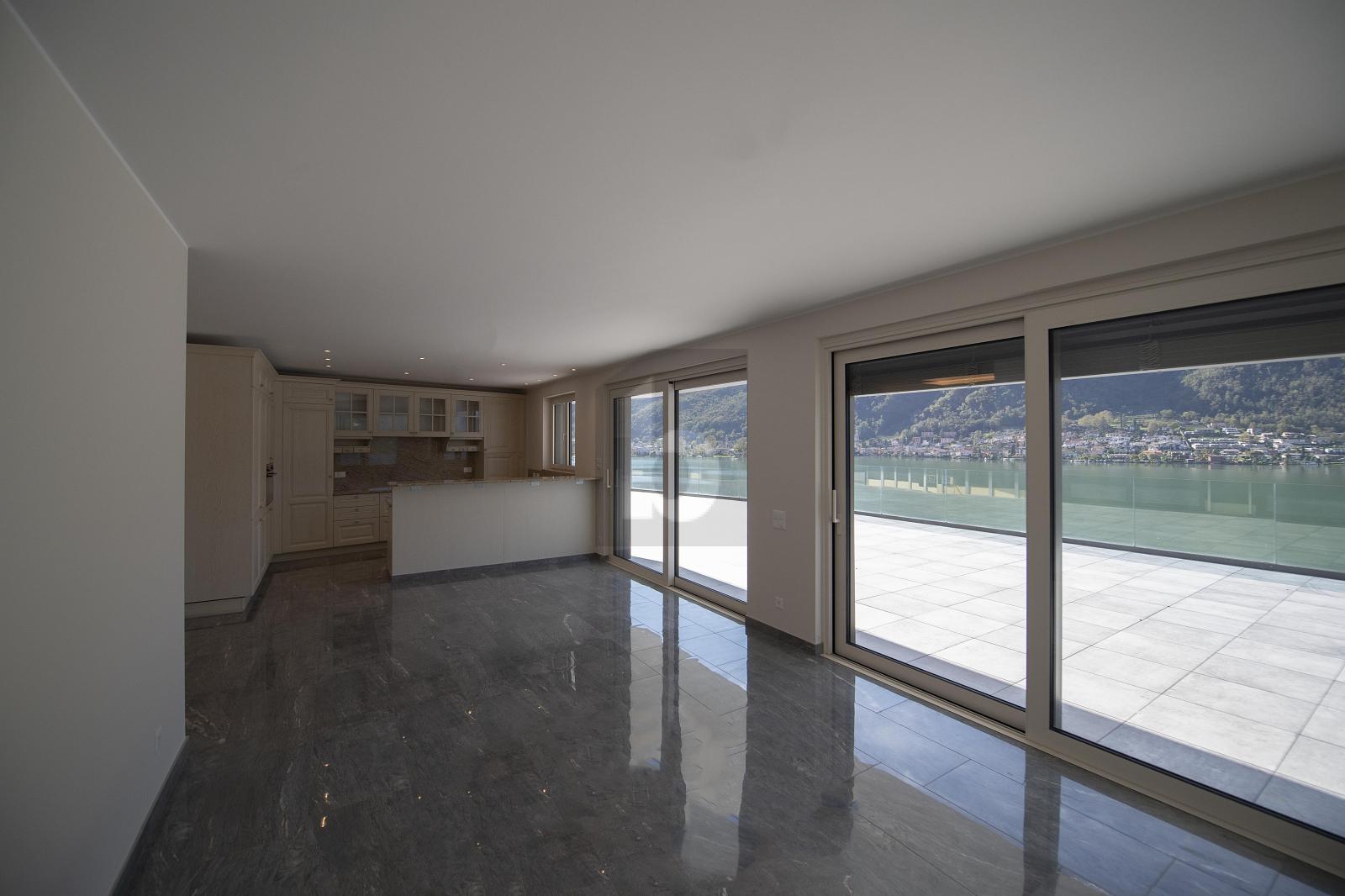 SPAZIOSO CON GIARDINO E VISTA - 3