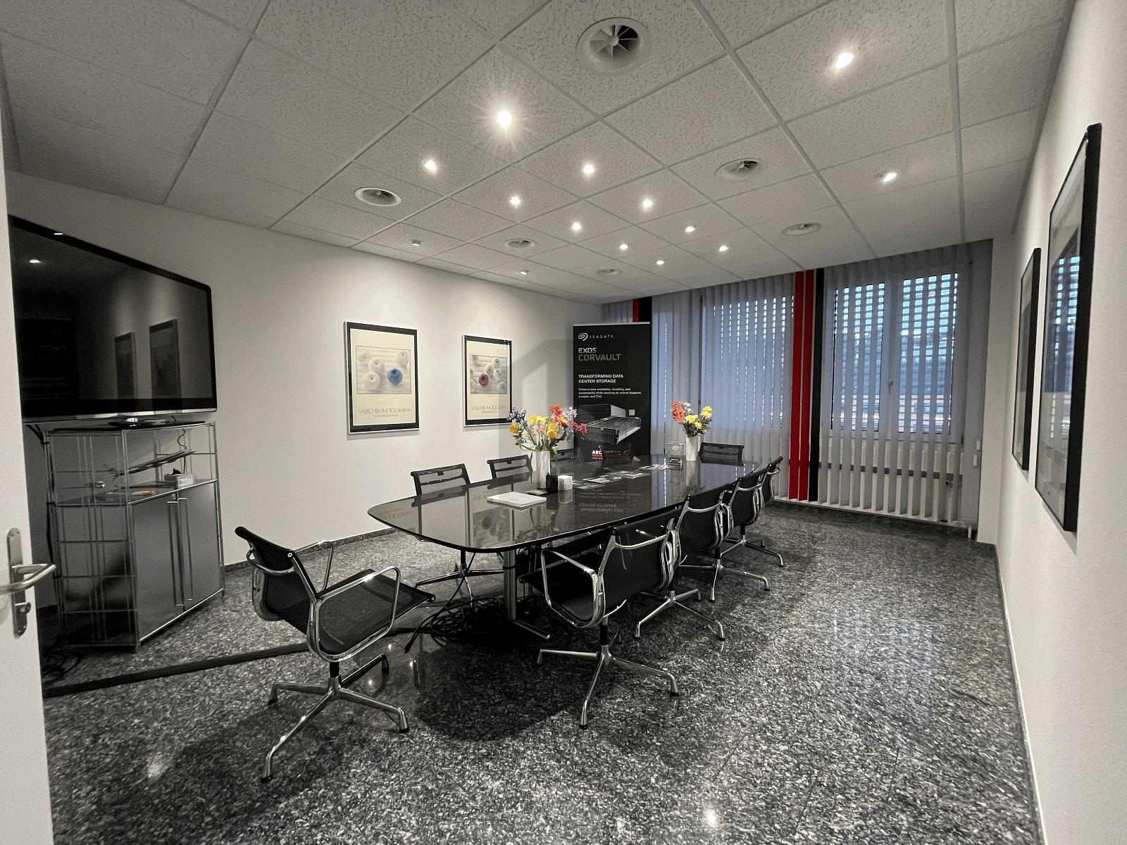 GROSSZÜGIG UND HELL NÄHE BAHNHOF - 1