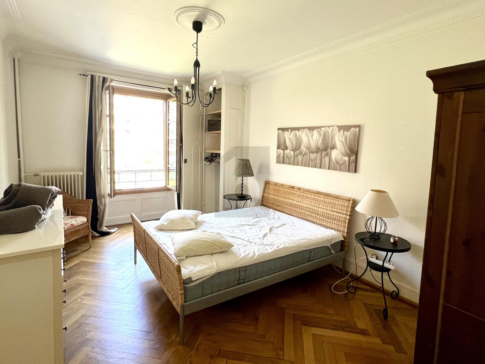 CHARMANT MEUBLÉ CENTRAL POUR COUPLE OU FAMILLE - 2