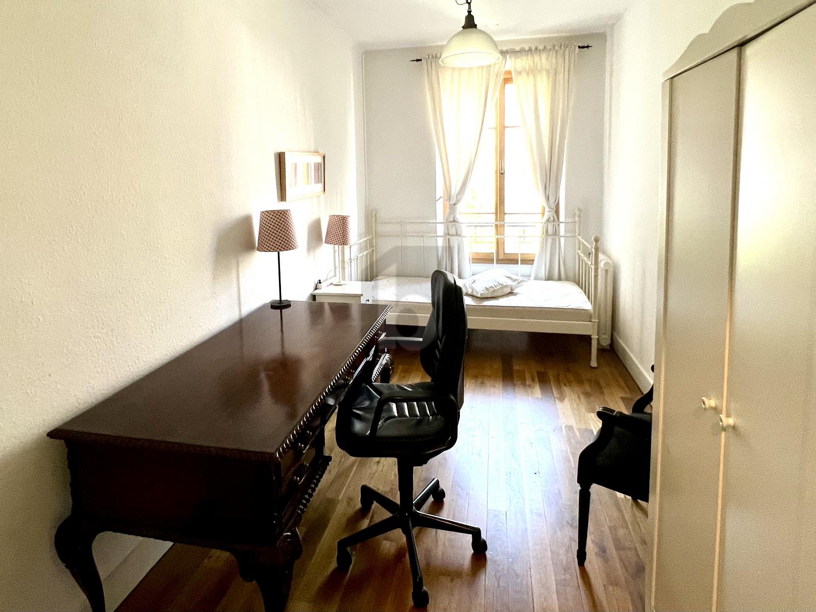 CHARMANT MEUBLÉ CENTRAL POUR COUPLE OU FAMILLE - 3