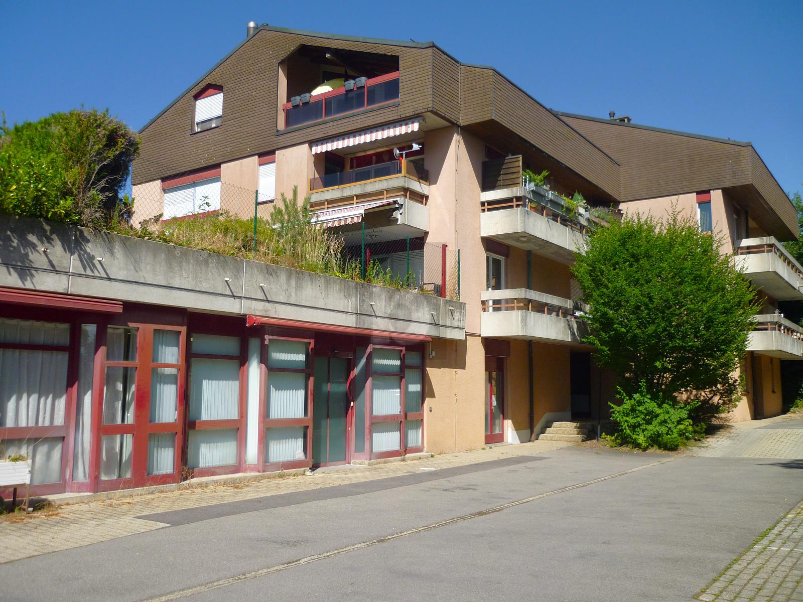 LOCAUX FONCTIONNELS, EMPLACEMENT STRATÉGIQUE - 0