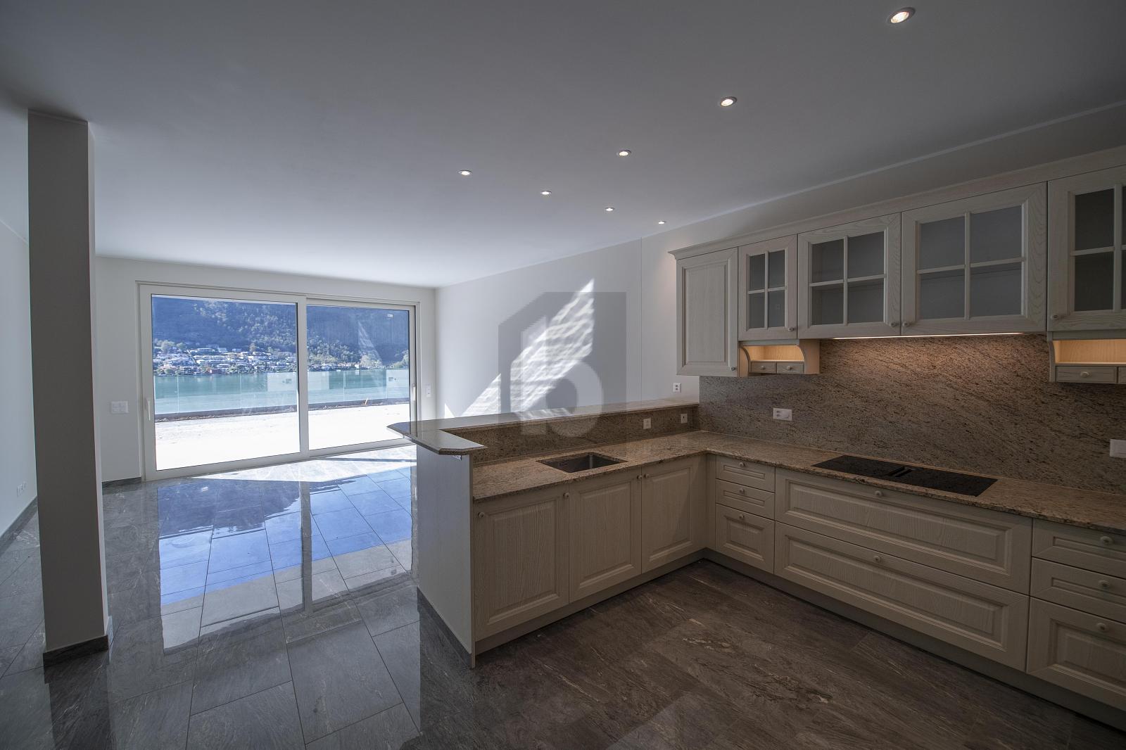 MERAVIGLIOSO ATTICO VISTA LAGO - 2