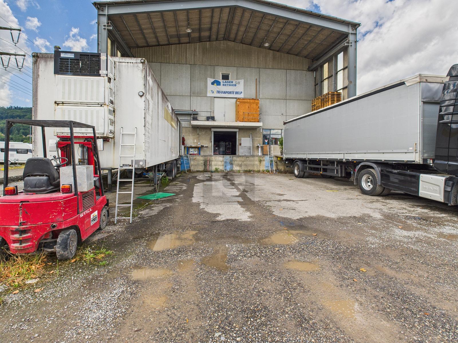 PRAKTISCH UND GUT ERREICHBAR - 3