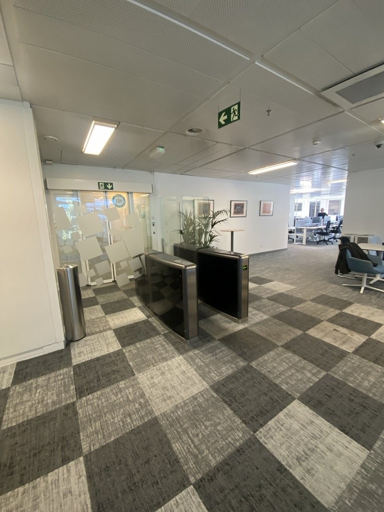 Surface Bureaux 2ème étage - 1'105m2 - 2