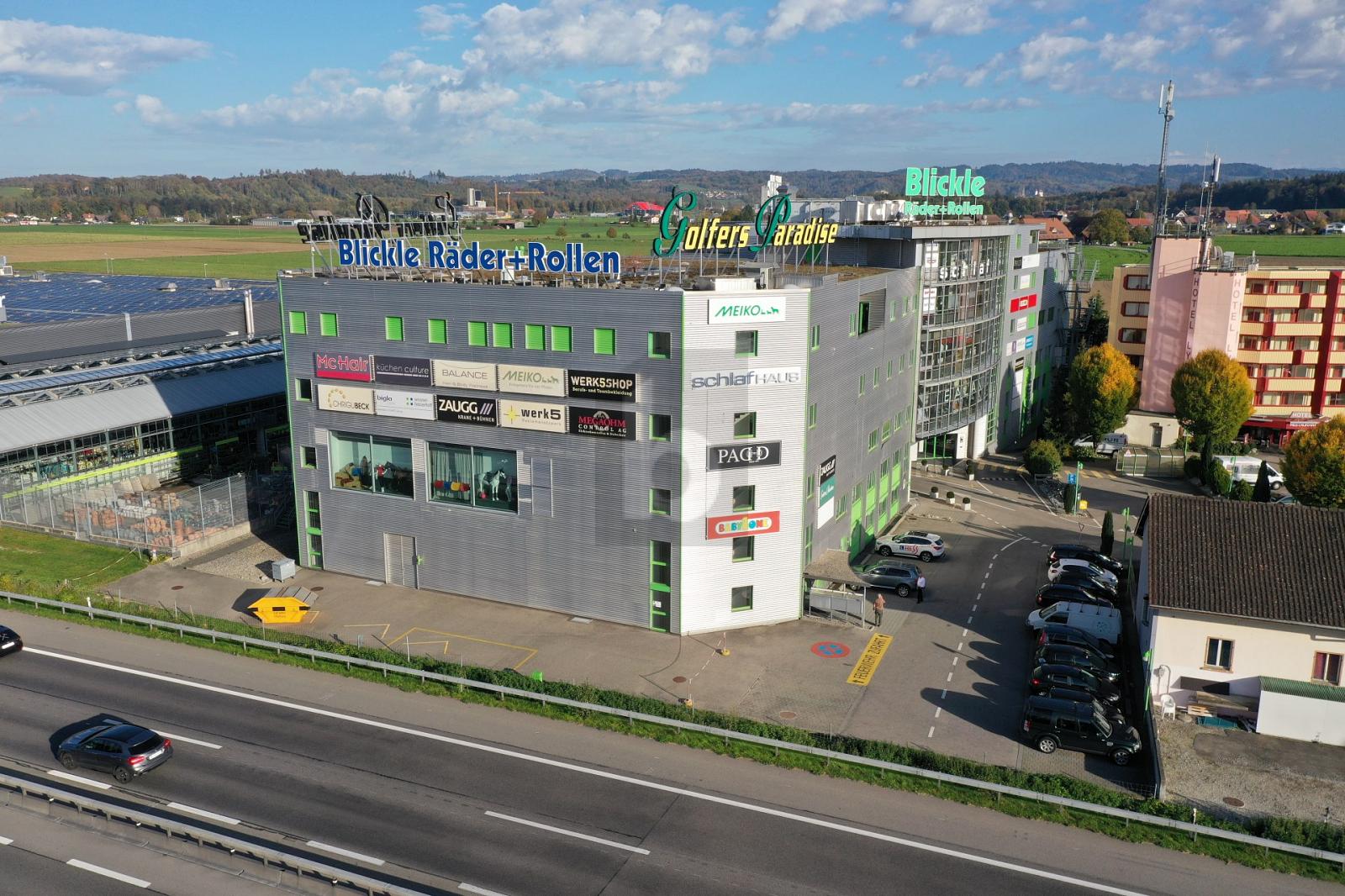 GROSSER HELLER SHOWROOM AN ZENTRALER LAGE - 4