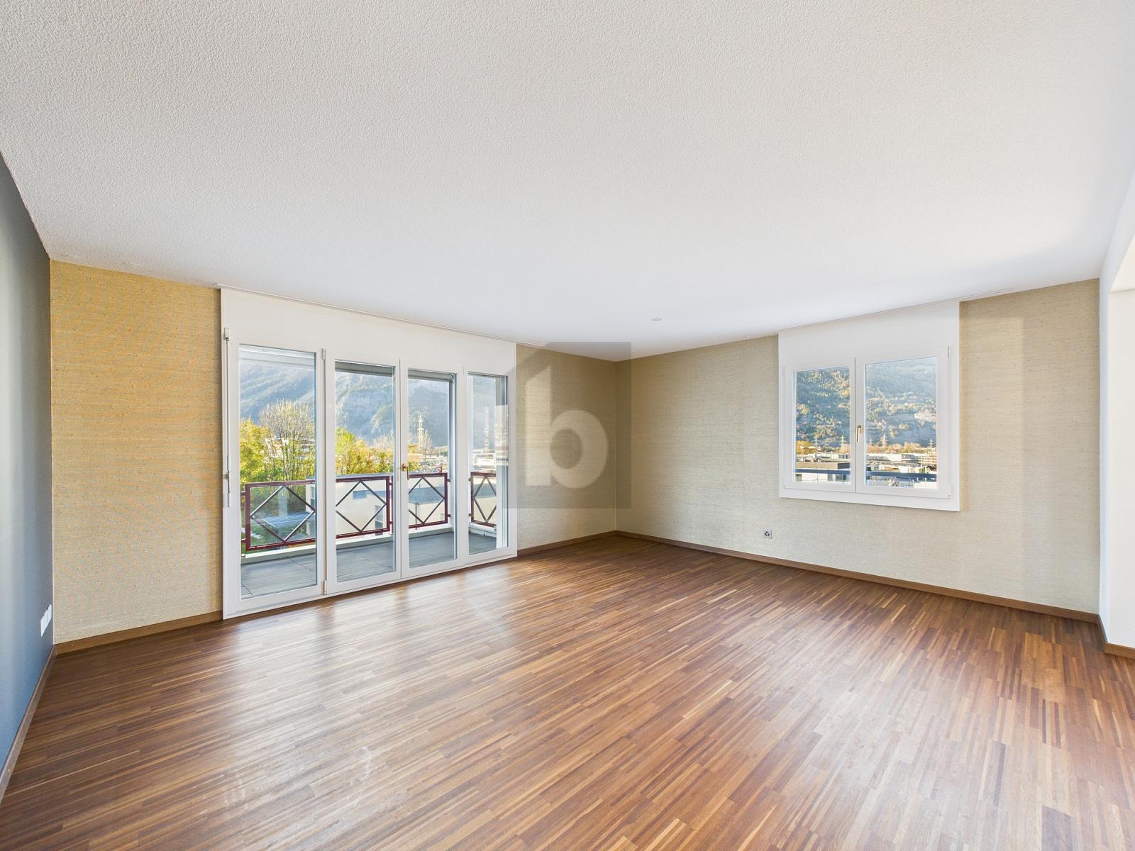 HOCHWERTIG SANIERT MIT WEITSICHT - 1