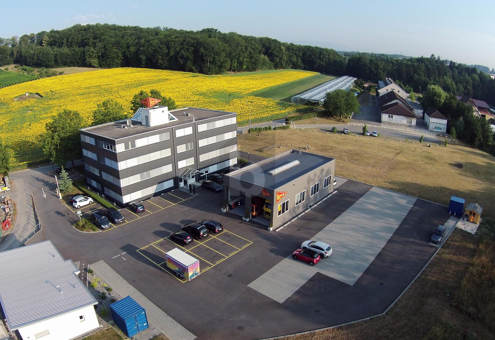 SPACIEUX ET MODERNES - 0