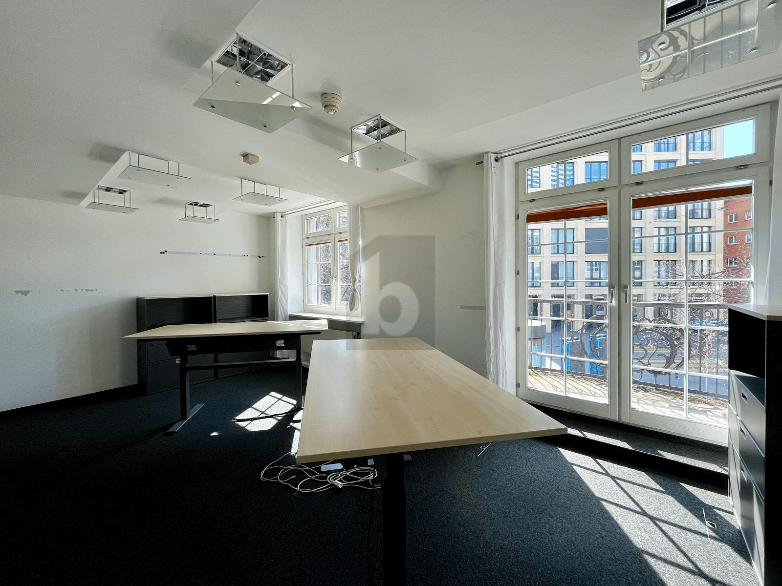 MODERN AN TOP LAGE - 2