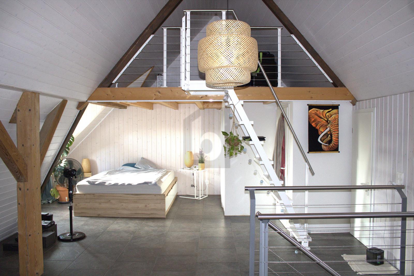 RUSTIKAL UND CHARMANT AUF ZWEI ETAGEN - 0