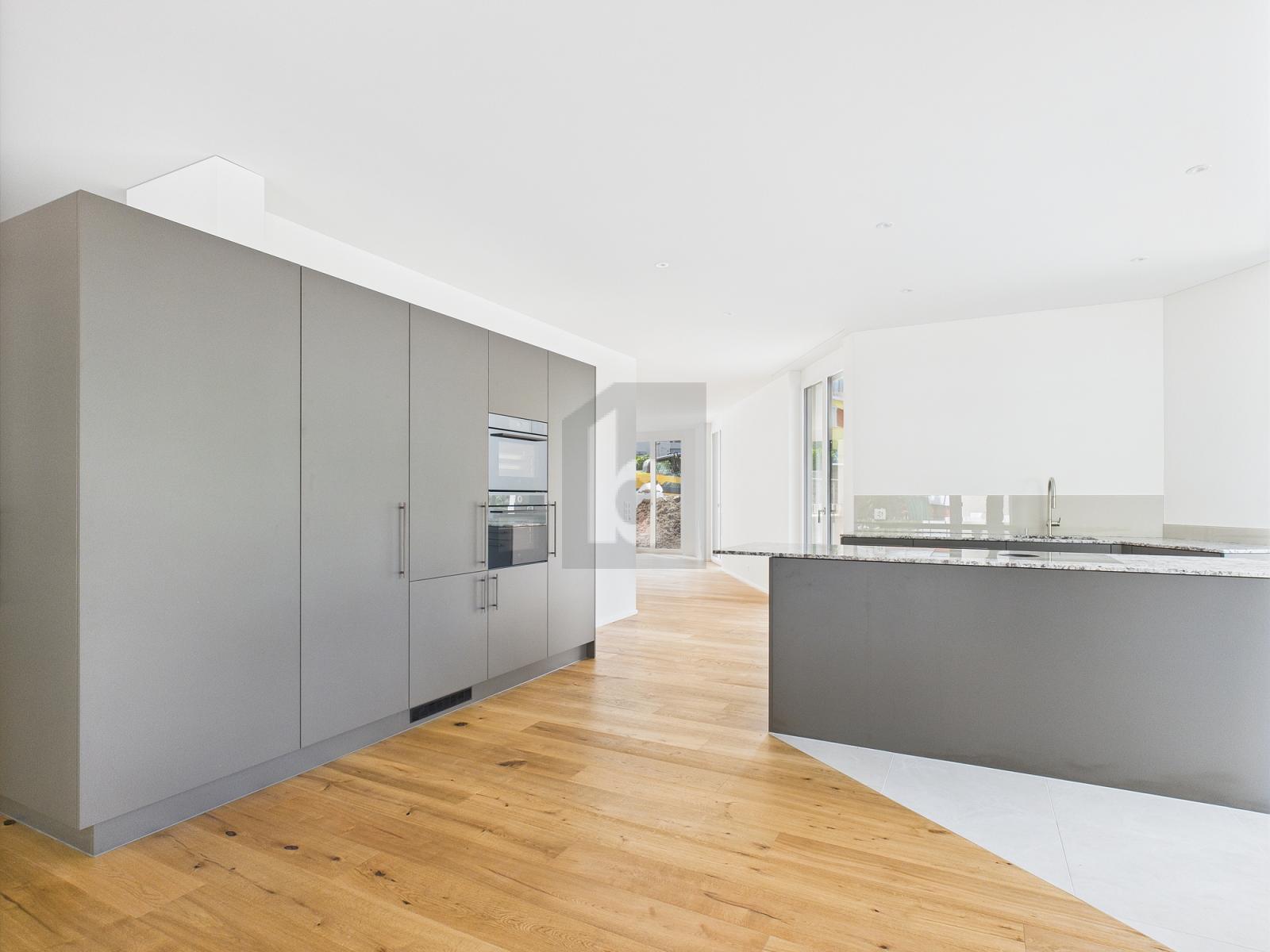 SONNENVERWÖHNTES LEBEN MIT AUSBLICK - 0