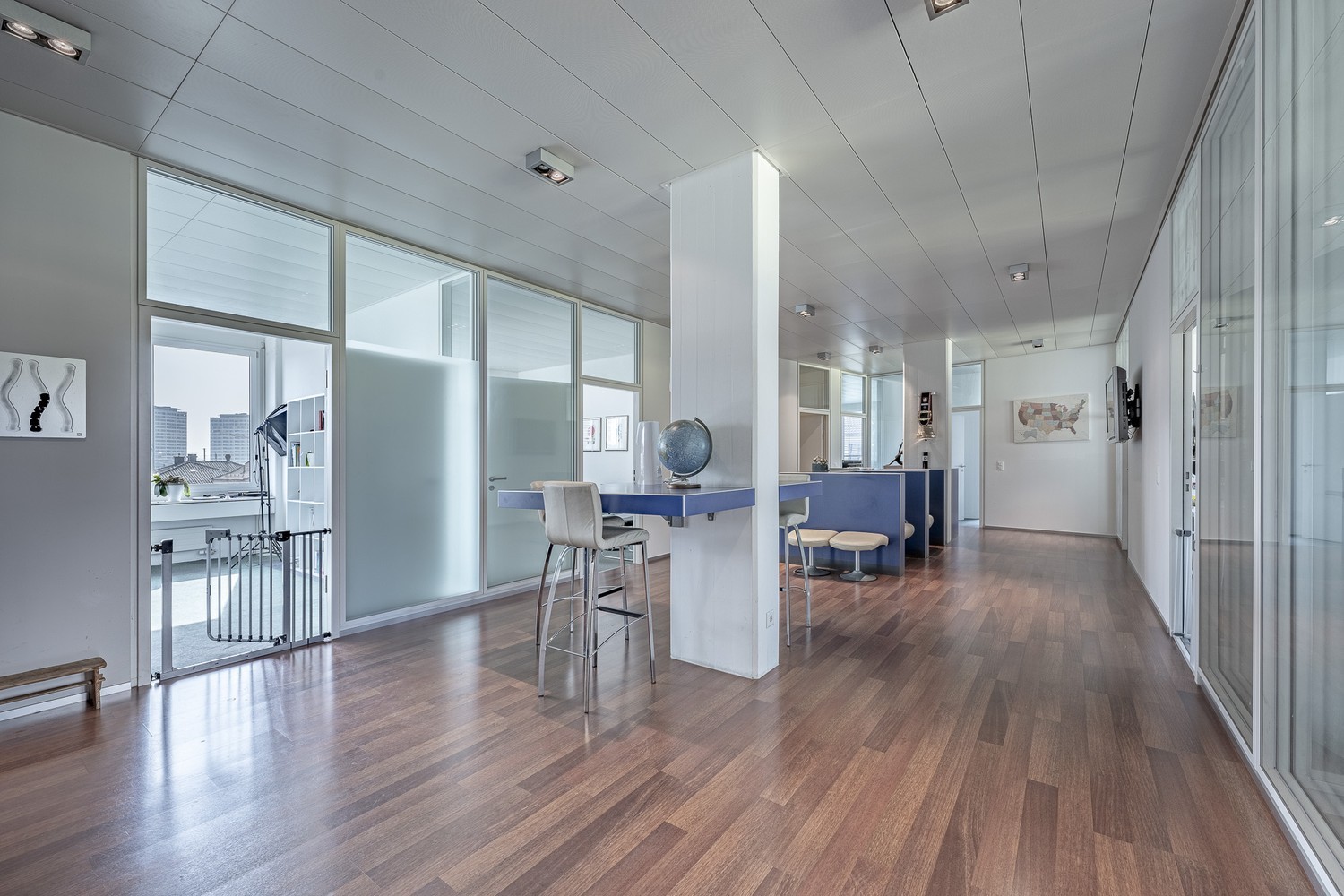 Ausgebaute Bürofläche mit Dachterrasse mitten in Oerlikon - 0