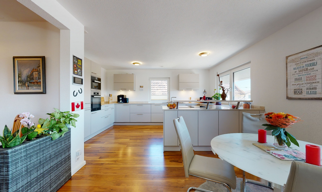 Einfamilien- /Mehrgenerationenhaus mit diversen Nutzungsmöglichkeiten - 1