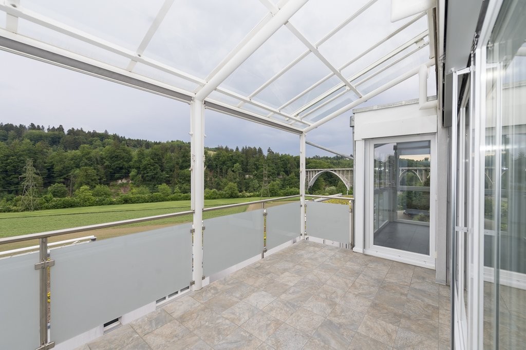 Helle Wohnung mit grossem, sonnigem Balkon - 7