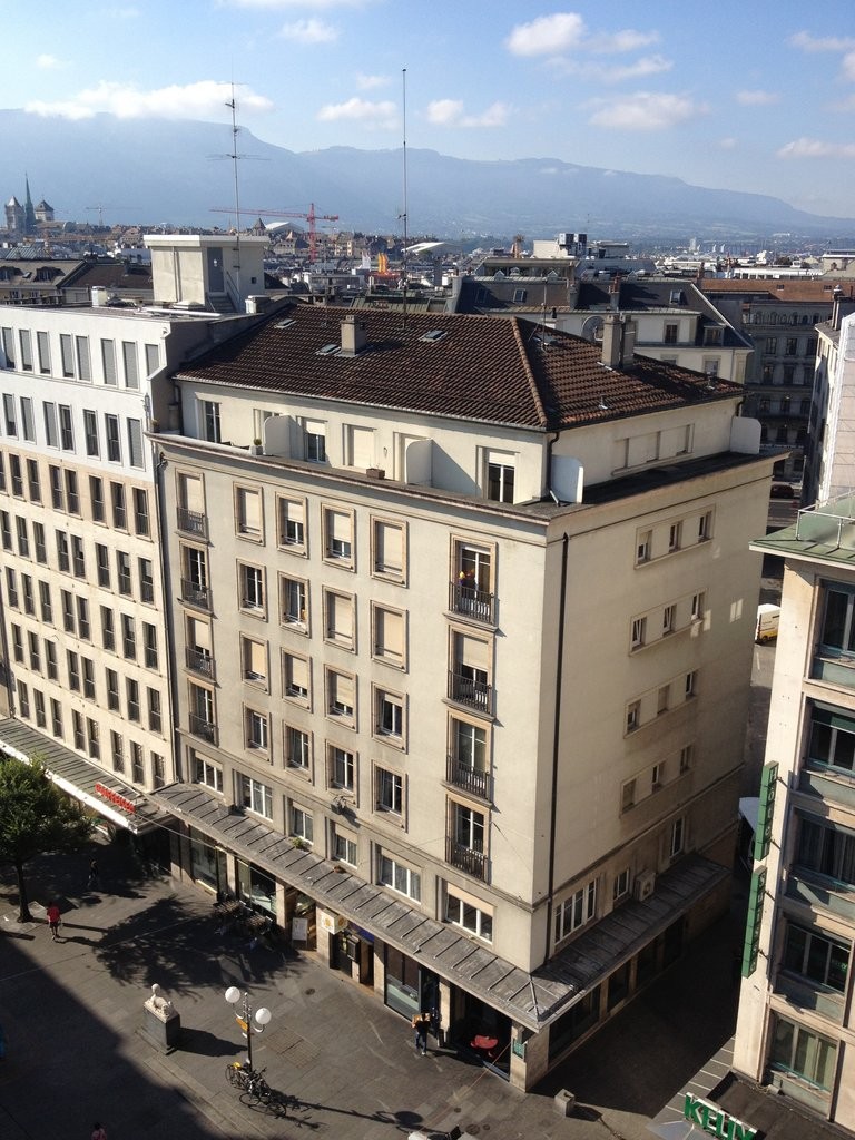 Reprise de Bail/ Bureau situé sortie galeries de la Gare Cornavin - 0
