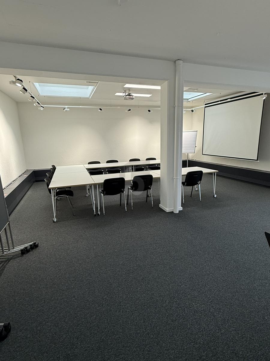 AN ZENTRALER LAGE MIT FISCHGRÄTPARKETT - 3