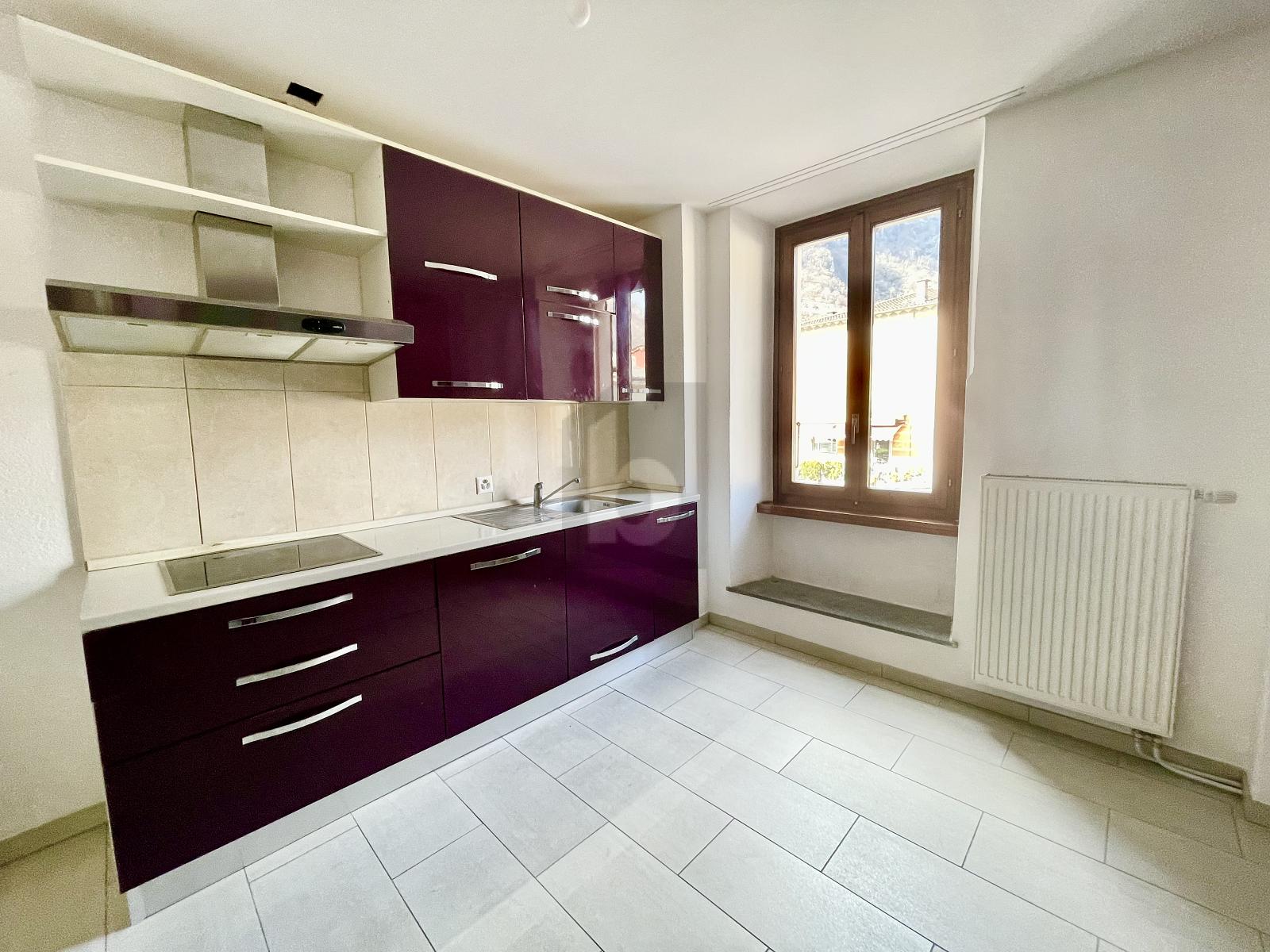 IN ZONA SOLEGGIATA - 1