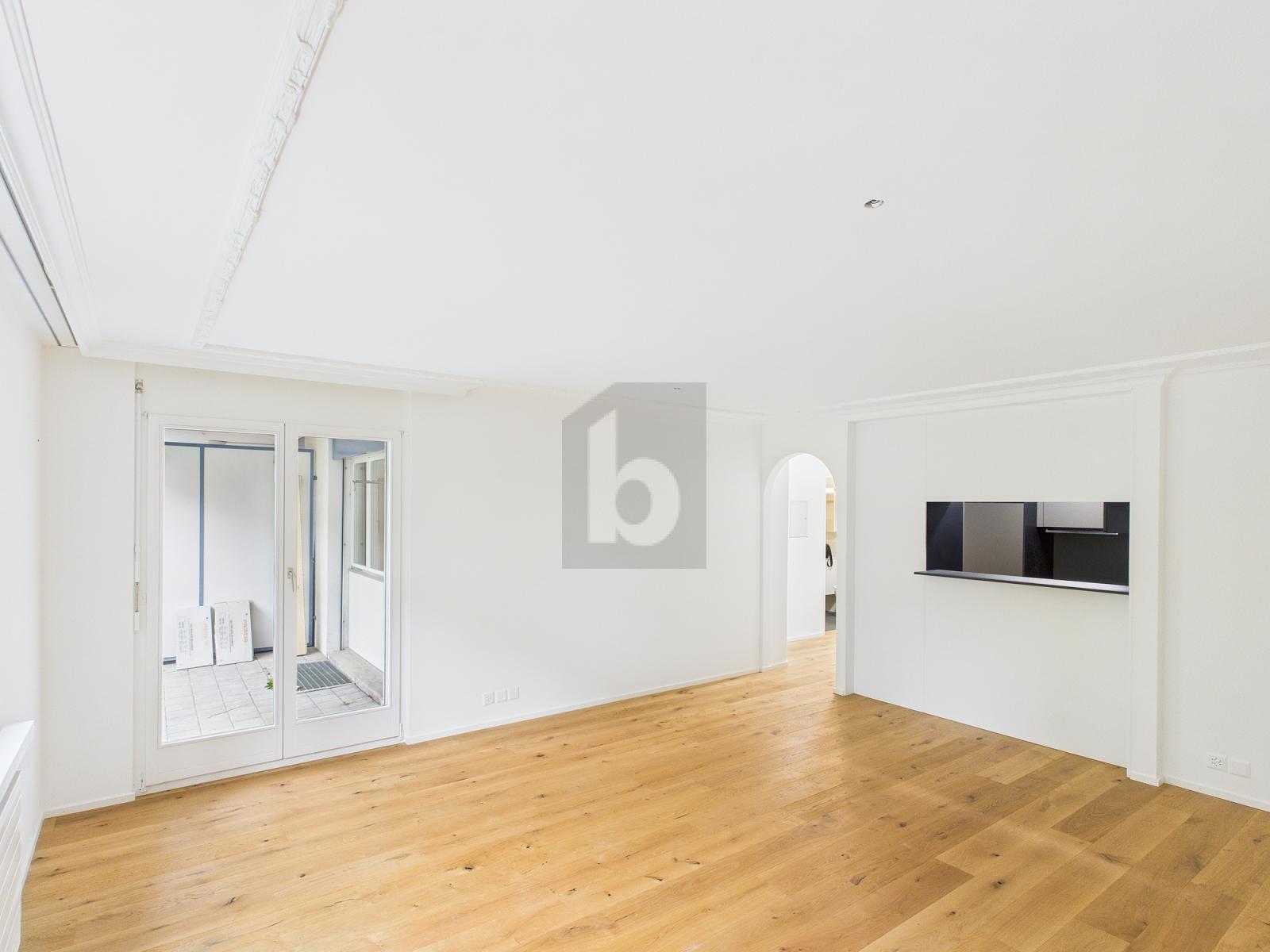 HELL, MIT FLAIR UND GARTEN - 2