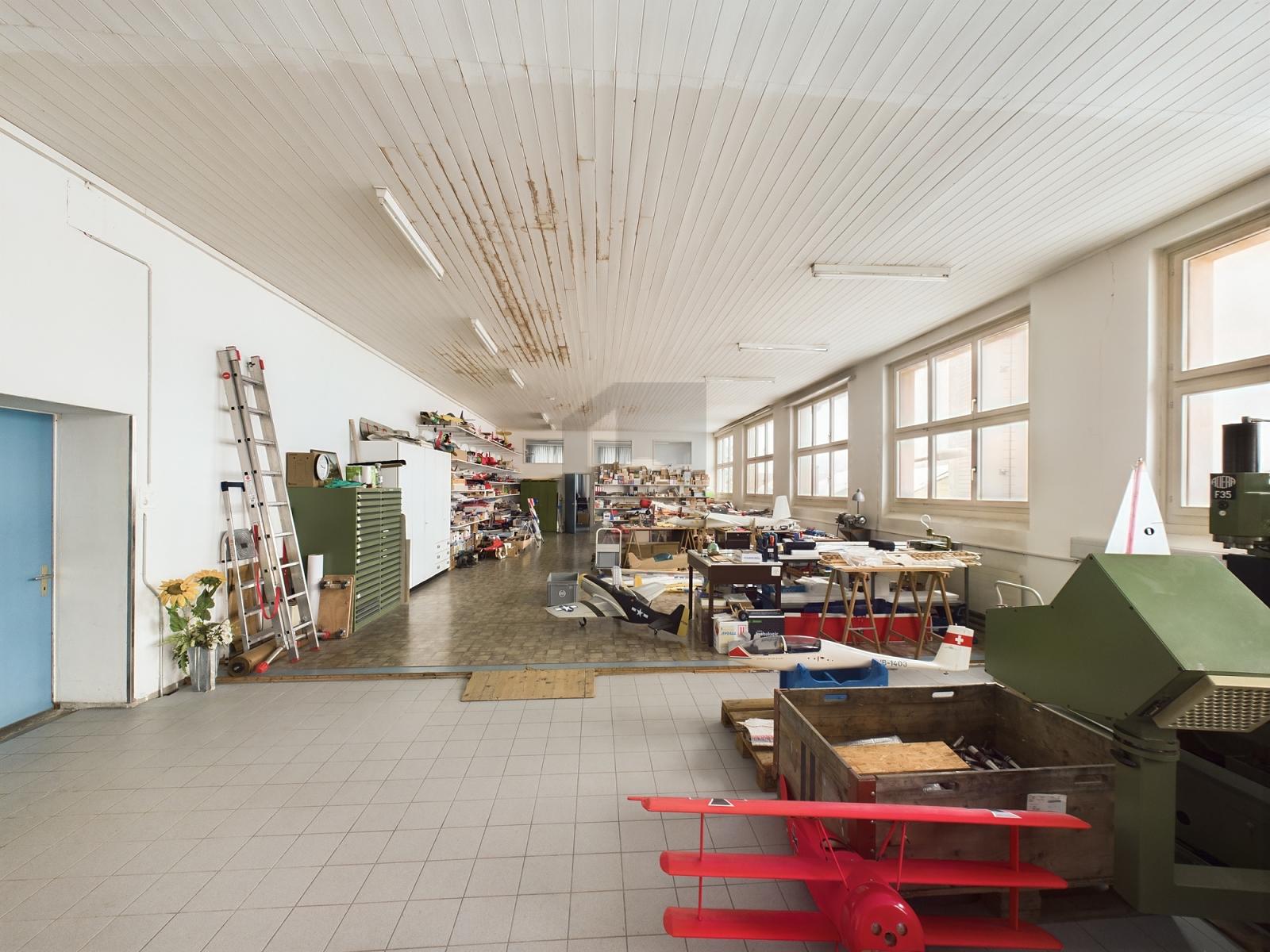 VIELSEITIG UND ZENTRAL - 4