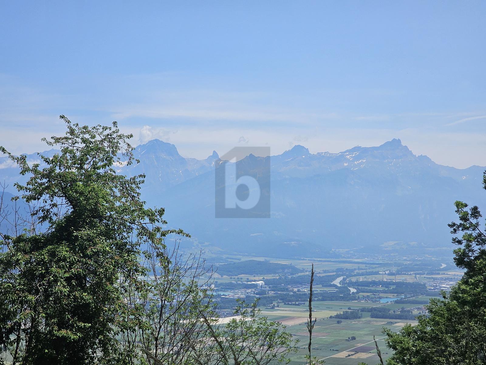 PROJET AVEC PERMIS EN FORCE ET VUE SPLENDIDE ! - 3