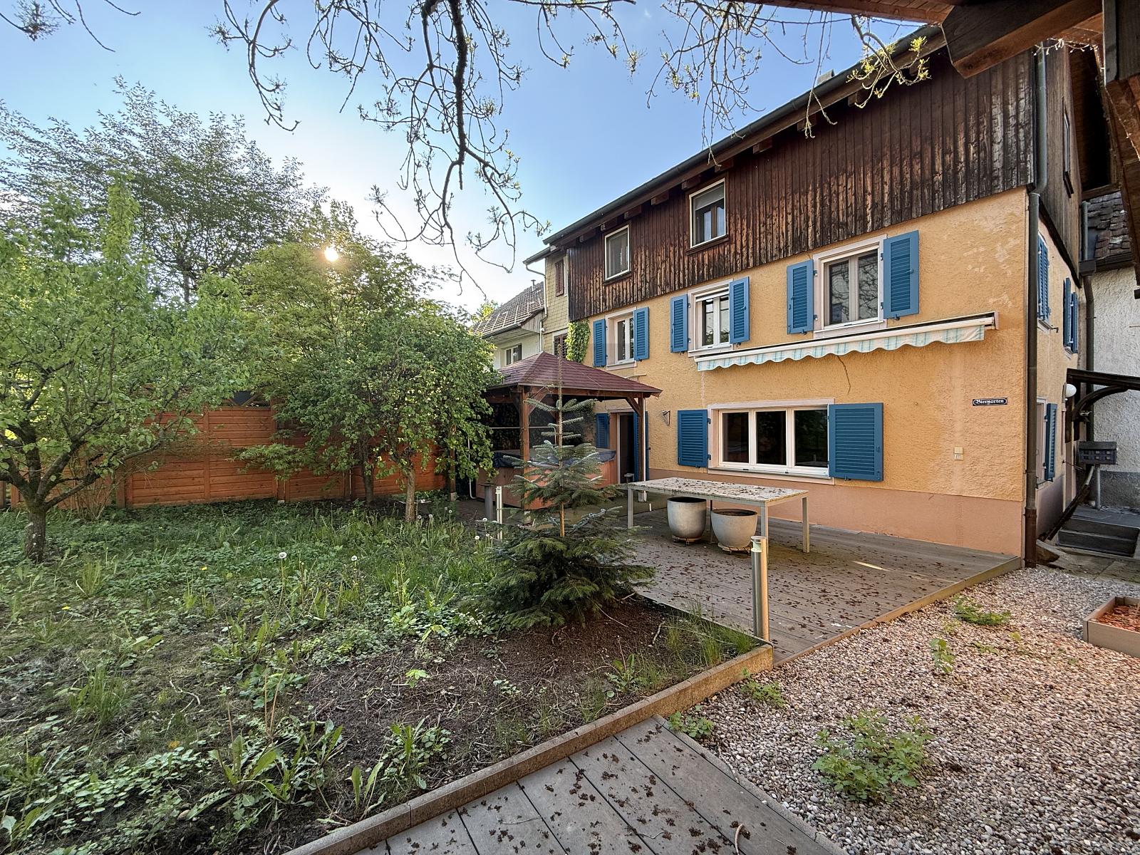 RUHIGE LAGE, FÜR DEN HANDWERKER - 0