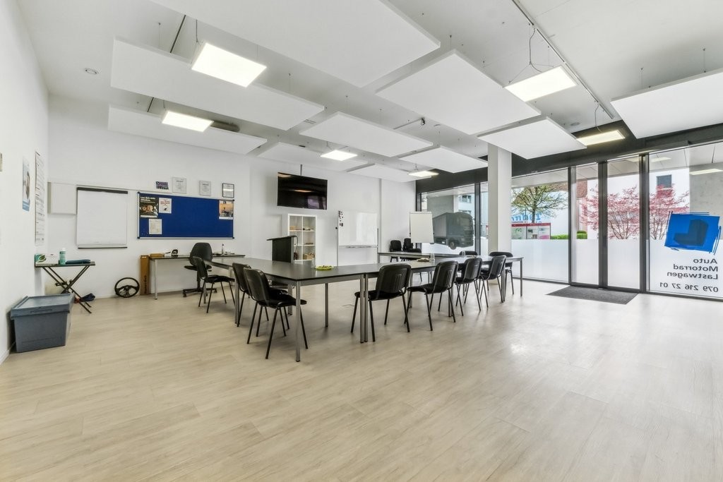 Attraktive Ladenfläche direkt am Bahnhof zu vermieten! - 2