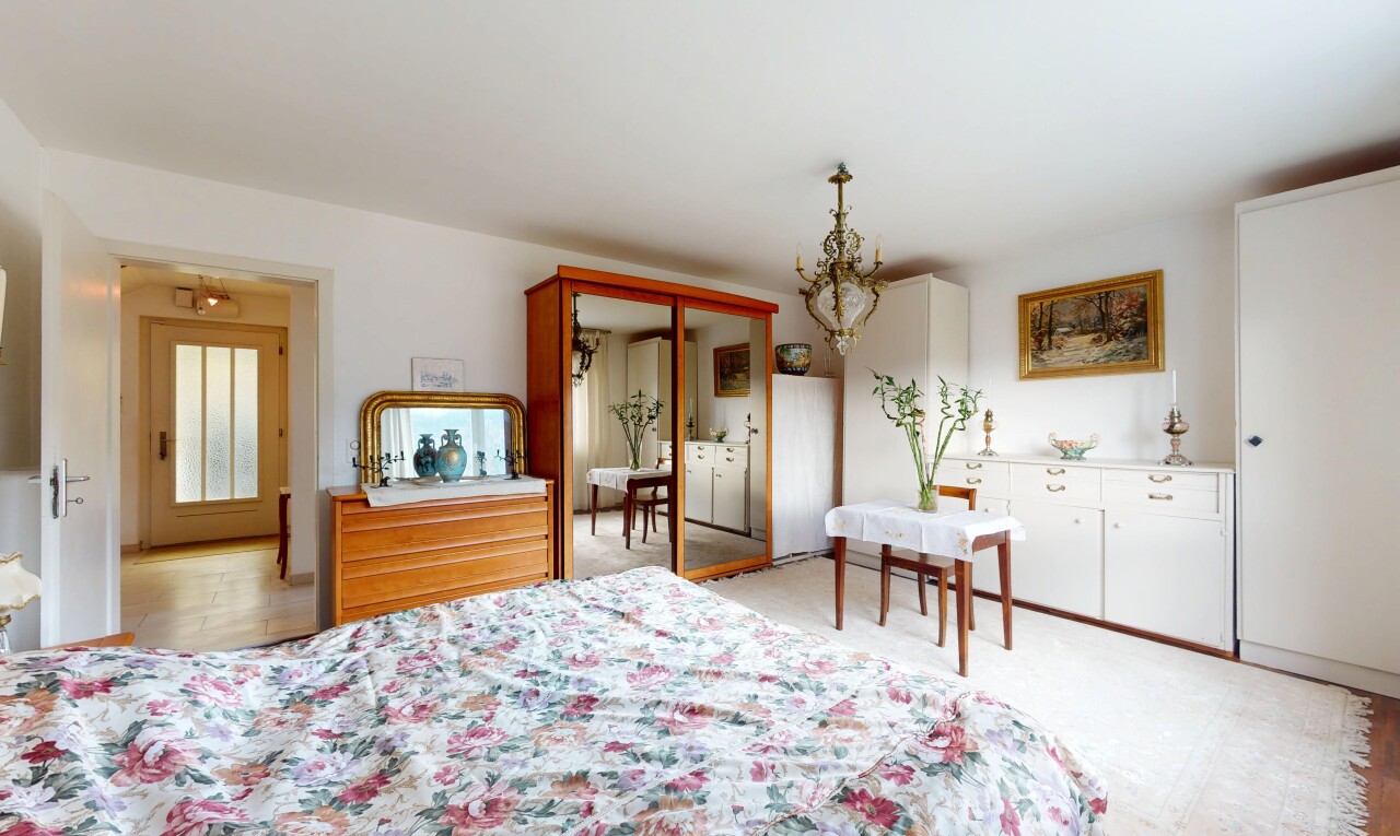 Beautiful detached house with large garden and unobstructed views - 7