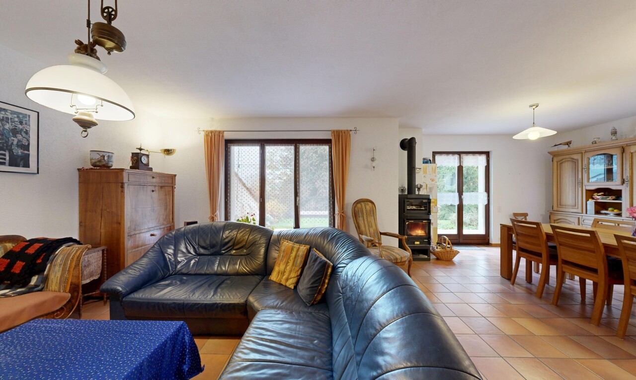 Spacious and welcoming house in a quiet and sought-after neighborhood - 4