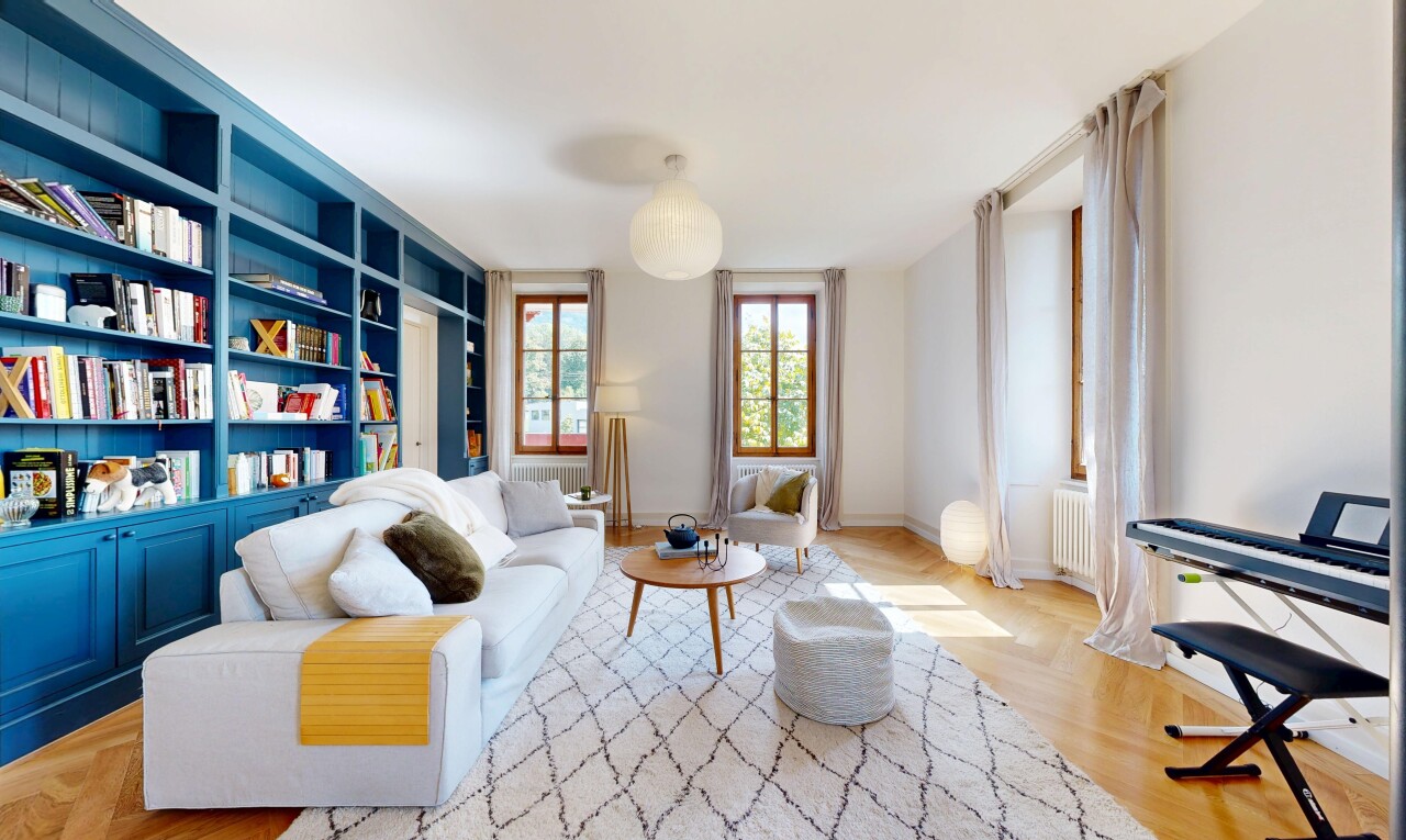 Beautiful renovated apartment on the garden level in Saint-Légier - 1