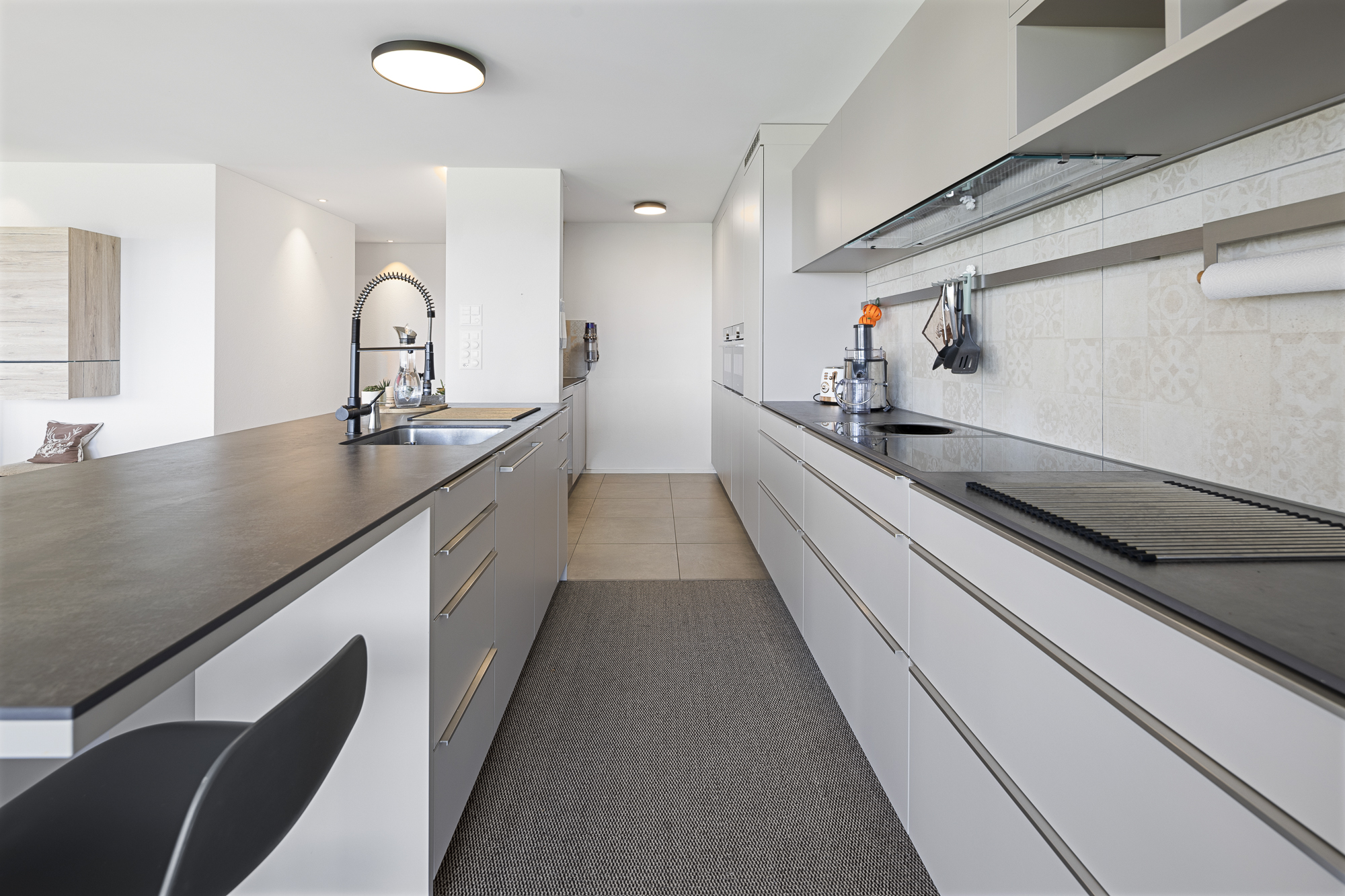 Moderner Wohntraum mit grosser Terrasse und unverbaubarer Weitsicht - 2