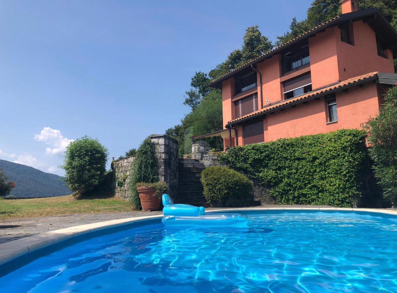 UN' OASI DI PARADISO - 0