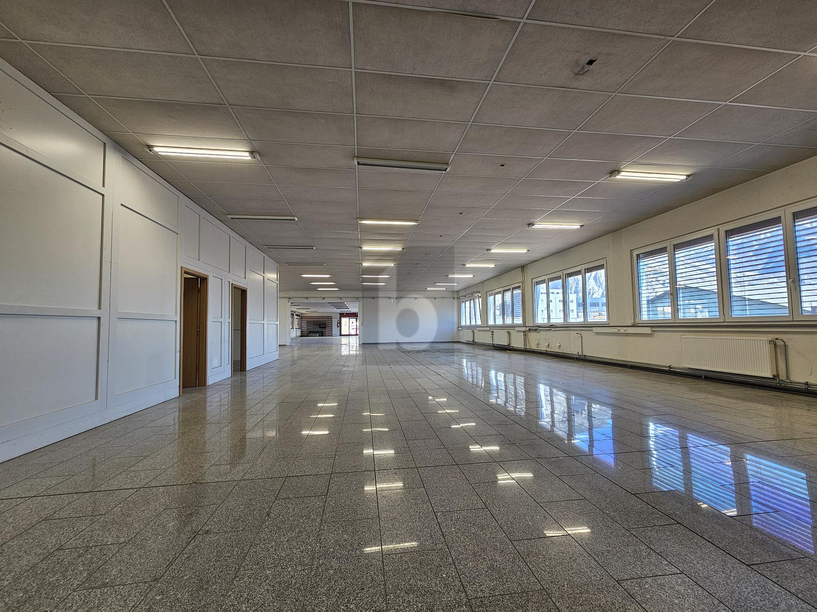 SPACIEUSE ET AVEC BEAUCOUP DE POTENTIEL - 1