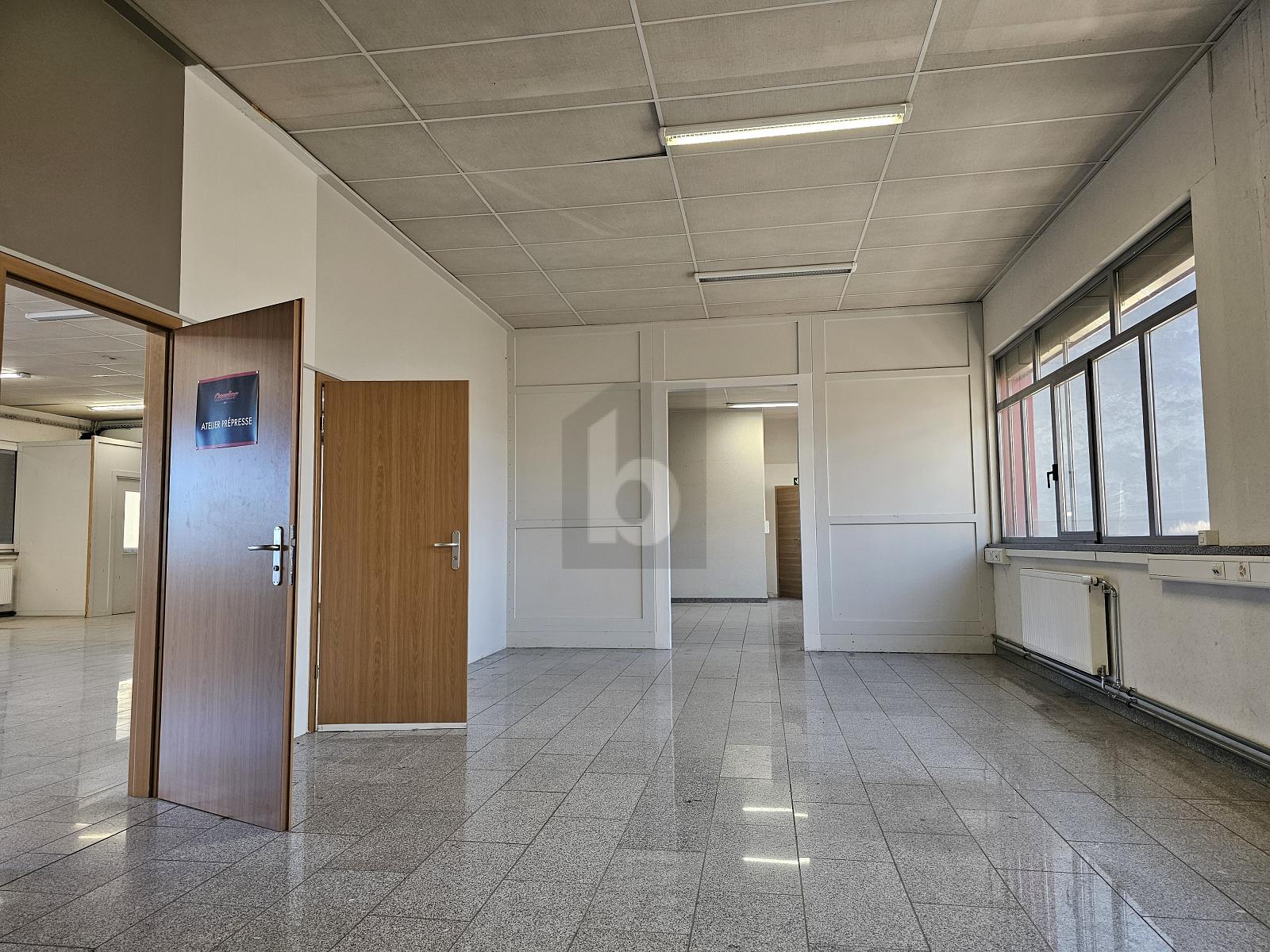 SPACIEUSE ET AVEC BEAUCOUP DE POTENTIEL - 3