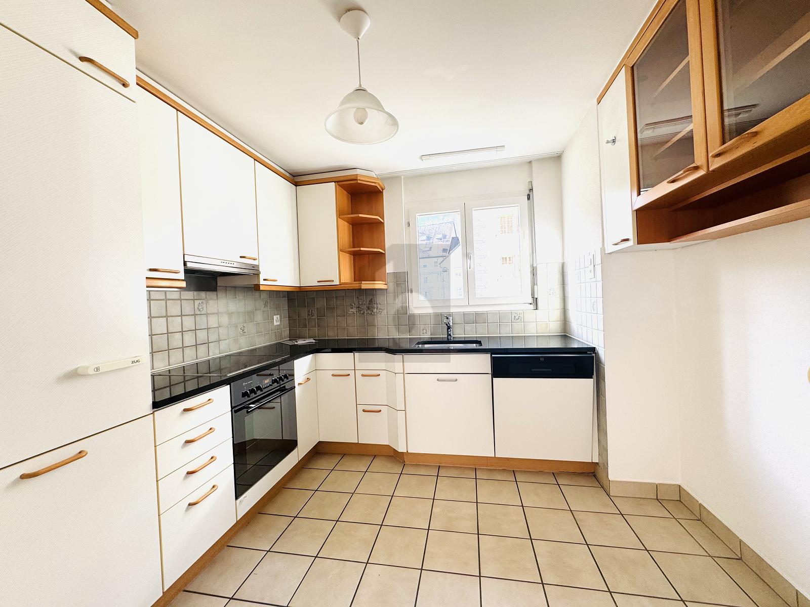 CHARMANT, LICHTDURCHFLUTET UND AN ZENTRALER LAGE - 2