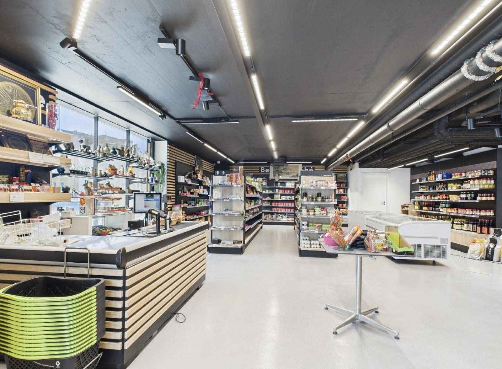 AU COEUR DE LA VILLE - 2